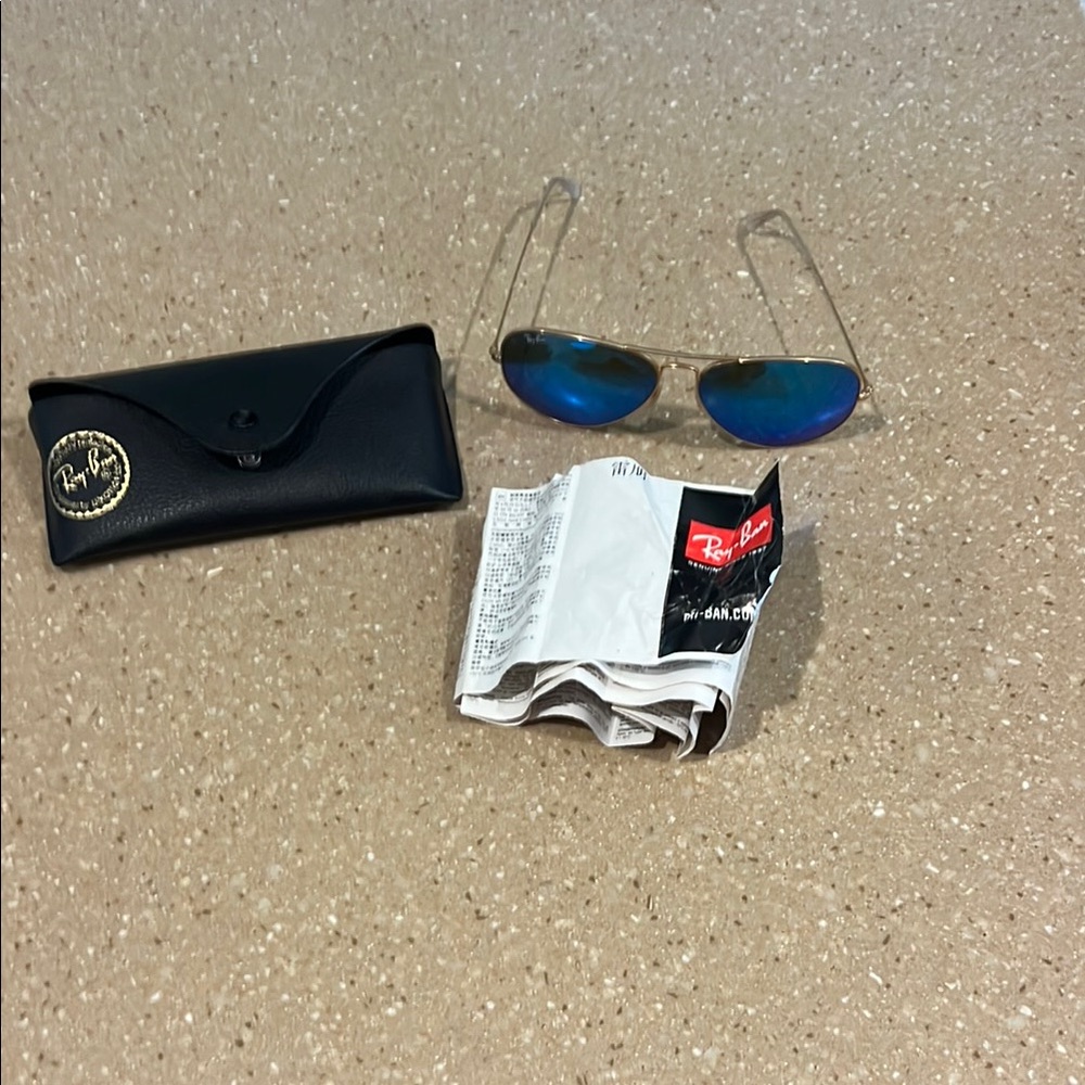 Blue Mirrored Ray Ban Sunglasses With Case